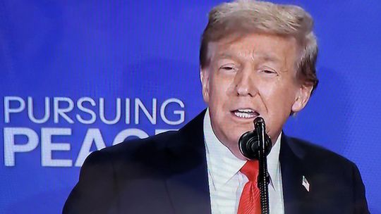 Trump spotkał się ze zbrodniarzem wojennym. Nowy porządek w Europie?