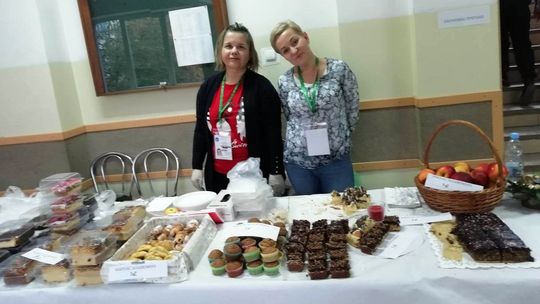 Kiermasz dla Adelki. Przyjdź na świąteczne zakupy i pomóż! Kiermasz dla Adelki. Przyjdź na świąteczne zakupy i pomóż!