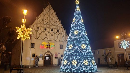 Trzcińsko-Zdrój w świątecznym blasku. Rynek zachwyca iluminacją