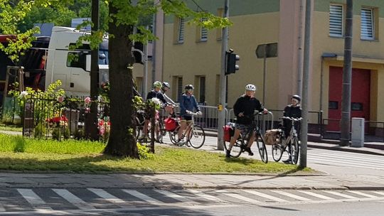 Turyści rowerowi z problemami do centrum Gryfina