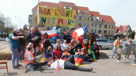 Twórz sztukę, nie wojnę! - apelowano w centrum Gryfina