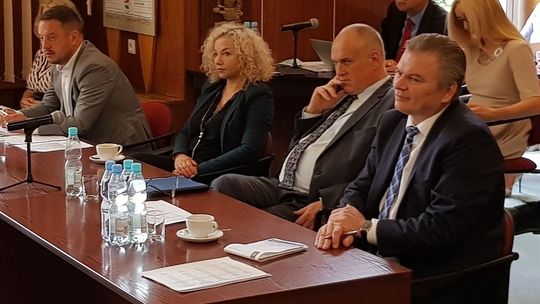 Uchwała śmieciowa nieważna!– stwierdza sąd. Kompromitacja Sawaryna i jego ekipy