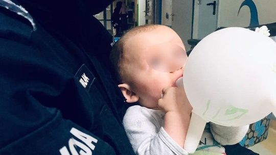 Uciekał z małym dzieckiem. Po zatrzymaniu przez policję okazało się dlaczego