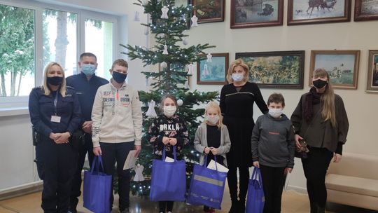 Uczniowie z gminy Gryfino nagrodzeni w konkursie "Ekologicznie się opłaca"