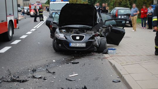 Uderzył prosto w dom!