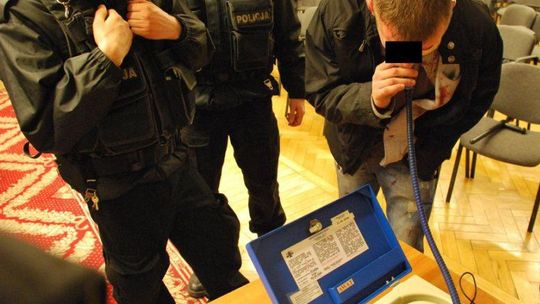 Ukarani przez sąd za wtargnięcie na boisko podczas meczu