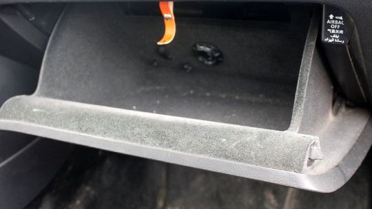 Ukradł szczególnie cenny portfel ze schowka w aucie Ukradł szczególnie cenny portfel ze schowka w aucie