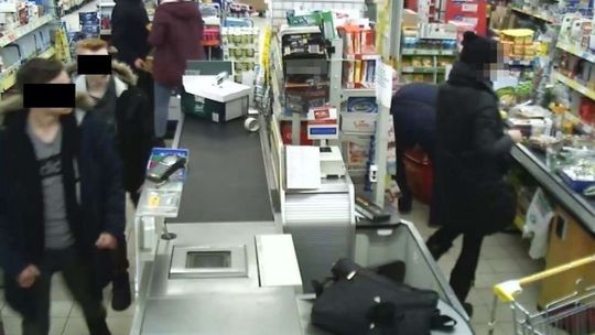 Ukradł ze sklepowej półki sprzęt za tysiąc