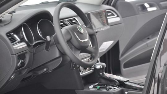 Ukradli mu euro z samochodu