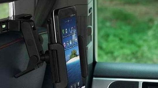 Ukradli tablet z samochodu