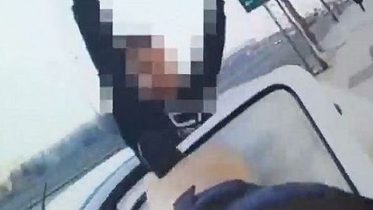 Upojony alkoholem nie miał siły dojść do radiowozu