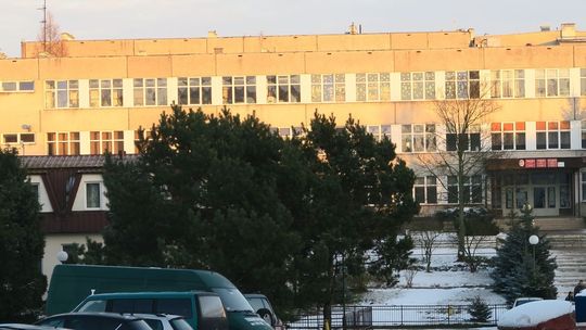 Urząd Marszałkowski wspiera gryfińskie inwestycje. Fundusze unijne na przebudowę ul. Kolejowej i termomodernizację SP nr 3