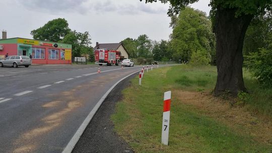 Usuwali plamę oleju na krzyżówce