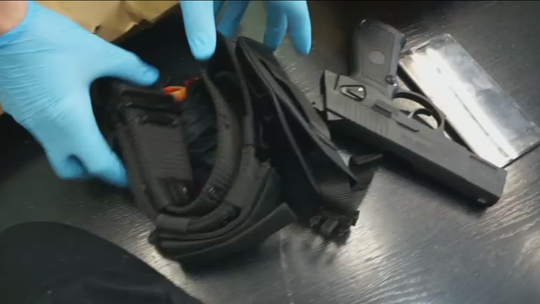 Uzbrojeni „łowcy” pedofilów w akcji [film]