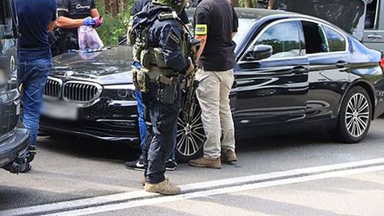 W BMW pod wpływem narkotyków W BMW pod wpływem narkotyków