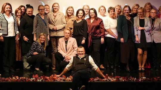 W Gryfinie na spotkaniu z nauczycielami Paszczyk kpił z patologii. Kogo z pedagogów wyróżniono?