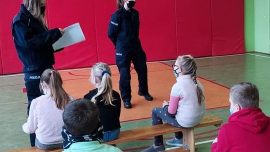 W gryfińskiej podstawówce przechodzą na tryb zdalny