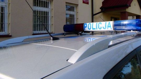 W mieszkaniu policjanci znaleźli zwłoki kobiety