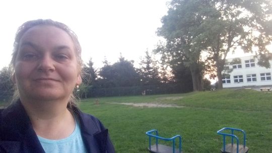 W ramach budżetu obywatelskiego chcą przebudować plac zabaw koło szkoły