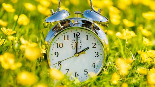 Zegary oszaleją. Czy to naprawdę ostatni raz, gdy kradną nam cenną godzinę snu w ten weekend Zegary oszaleją. Czy to naprawdę ostatni raz, gdy kradną nam cenną godzinę snu w ten weekend