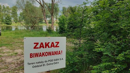 Wędkarze - karpiarze protestują przeciwko zakazowi biwakowania na "kwadracie" przy EDO