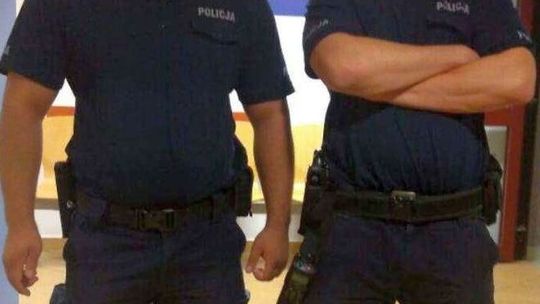 Weszli przez okno i uratowali życie starszej kobiecie