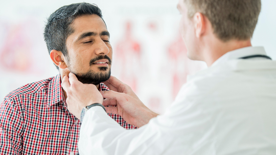 Zwolnienia lekarskie na nowych zasadach. Kontrola L4 i czynności incydentalne