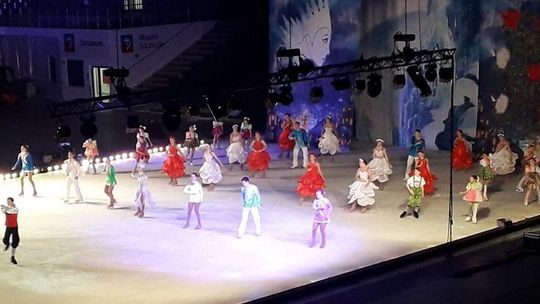 Widowisko ,,Królowa Śniegu’’ Moskiewskiej Rewii na Lodzie