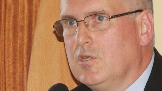 Wie, ale na razie nie powie