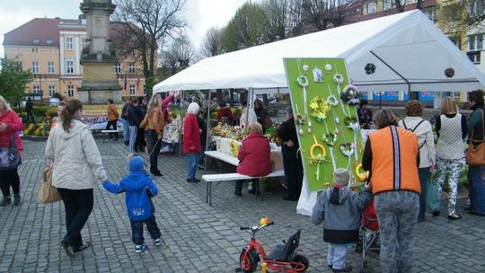 Wielkanocny jarmark kół gospodyń