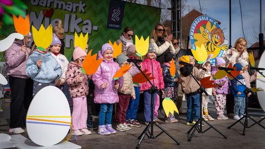 Wielkanocny jarmark w Gryfinie. Sprawdź, kto stworzył palmowe arcydzieło i co skradło podniebienia mieszkańców