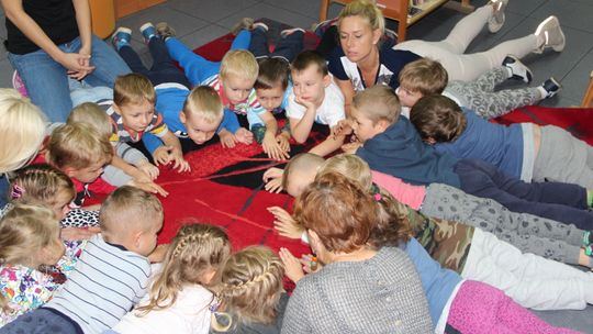 Wiewiórki i Żabki otulały się...