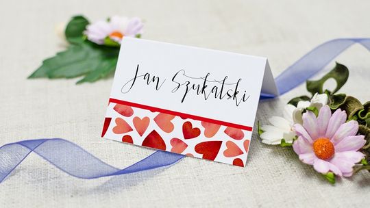 Winietki ślubne - dlaczego ich zakup to dobry pomysł?