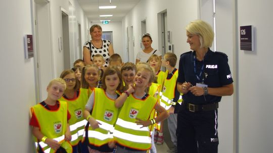 Wizytowali komendę i zadawali pytania