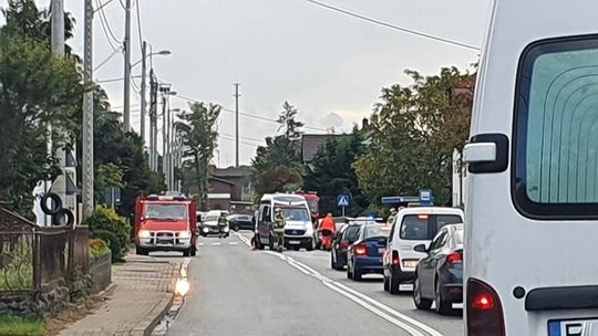 Wjechał na niego, bo ustąpił pieszemu. Kierowca w szpitalu