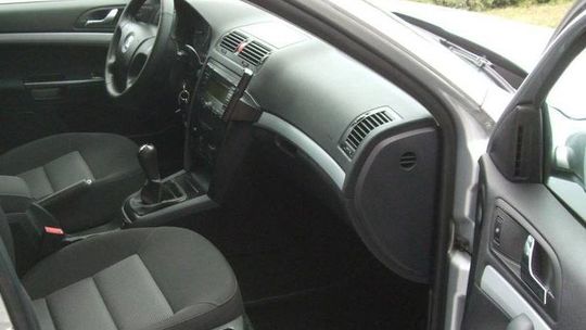 Włamał się i ukradł radiodtwarzacz