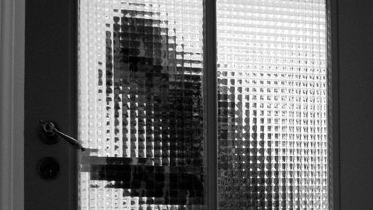 Włamywacz grasuje po Gryfinie - alarmuje mieszkanka