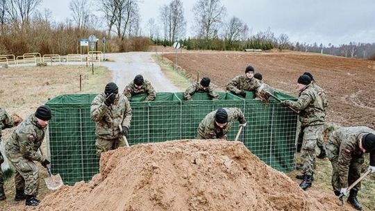 Bastiony przy granicy z Ukrainą. Nowe hesco-bastiony i saperzy na kluczowych przejściach