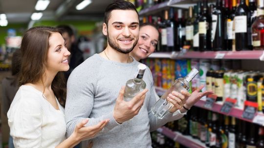 Alkohol kontra podstawowe produkty spożywcze. Preferencje konsumenckie się zmieniają
