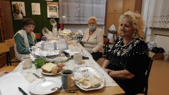 Wolontariuszki Caritas w Gryfinie pamiętają o tych, którzy czekali na świąteczne spotkanie