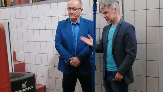 Wrócił z urlopu i już... do galopu