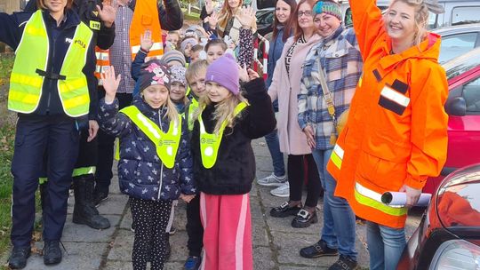Wspólnie uczyli najmłodszych, jak bezpiecznie poruszać się po mieście