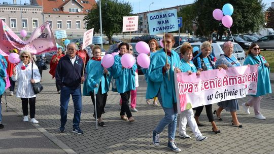 Wspólnota daje siłę. Marsz Życia zorganizowany przez Stowarzyszenie Amazonek "Ewa"