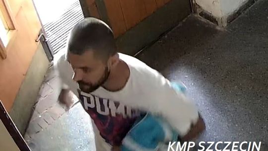 Wszedł do kościoła ukraść krzyż. Poszukuje go policja