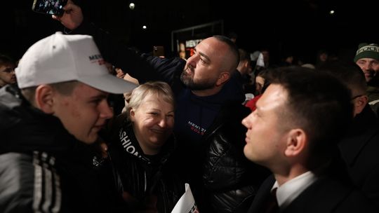 Mentzen wyprzedził w sondażu Nawrockiego. Ciekawa druga tura