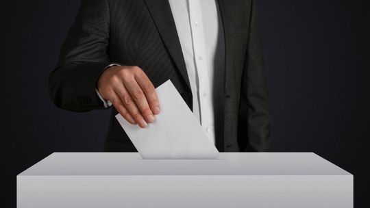 Coraz więcej nieznanych nazwisk na liście kandydatów na prezydenta. Rejestracja komitetu i próg 100 tys. podpisów do pokonania Coraz więcej nieznanych nazwisk na liście kandydatów na prezydenta. Rejestracja komitetu i próg 100 tys. podpisów do pokonania