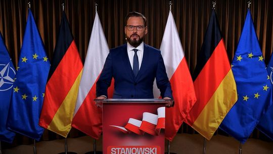 Wyskakuje lewicowa Senyszyn, a prawicowy Stanowski nie chce być prezydentem, a startuje. Podejście krytykuje Hołownia