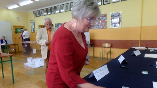 Wybory prezydenckie 2025. Frekwencja w powiecie gryfińskim do godziny 12 w drugiej turze