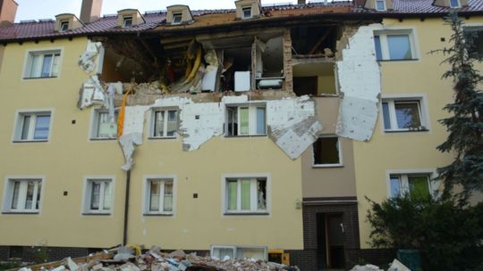 Wybuch gazu spowodował ewakuację 25 osób. Jedna osoba trafiła do szpitala