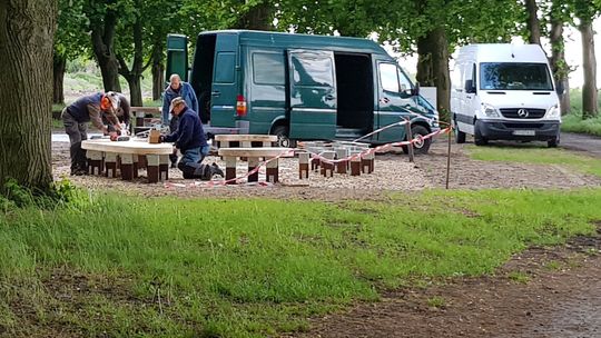 Wyheblowane ławy już gotowe